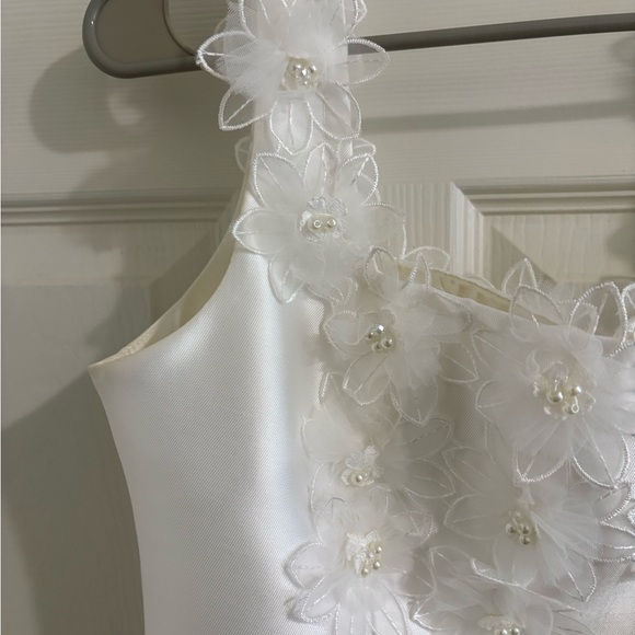 Elliatt Elder Dress White Mini - Picture 11 of 15